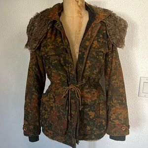 Obey Propaganda Surplus Cargo Camo Hoody Faux Fur Jacket Size Small